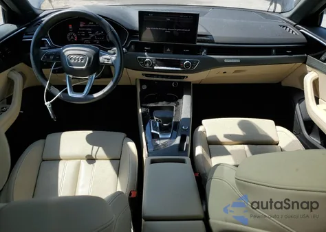 2021 Audi A4 Premium Plus 45 z USA, uszkodzony, nr VIN WAUEAAF49MN015119